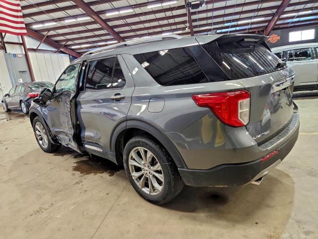 Ford Explorer Limited Image 4