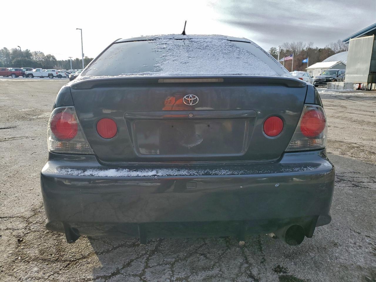 Lexus Is 300 Image 2