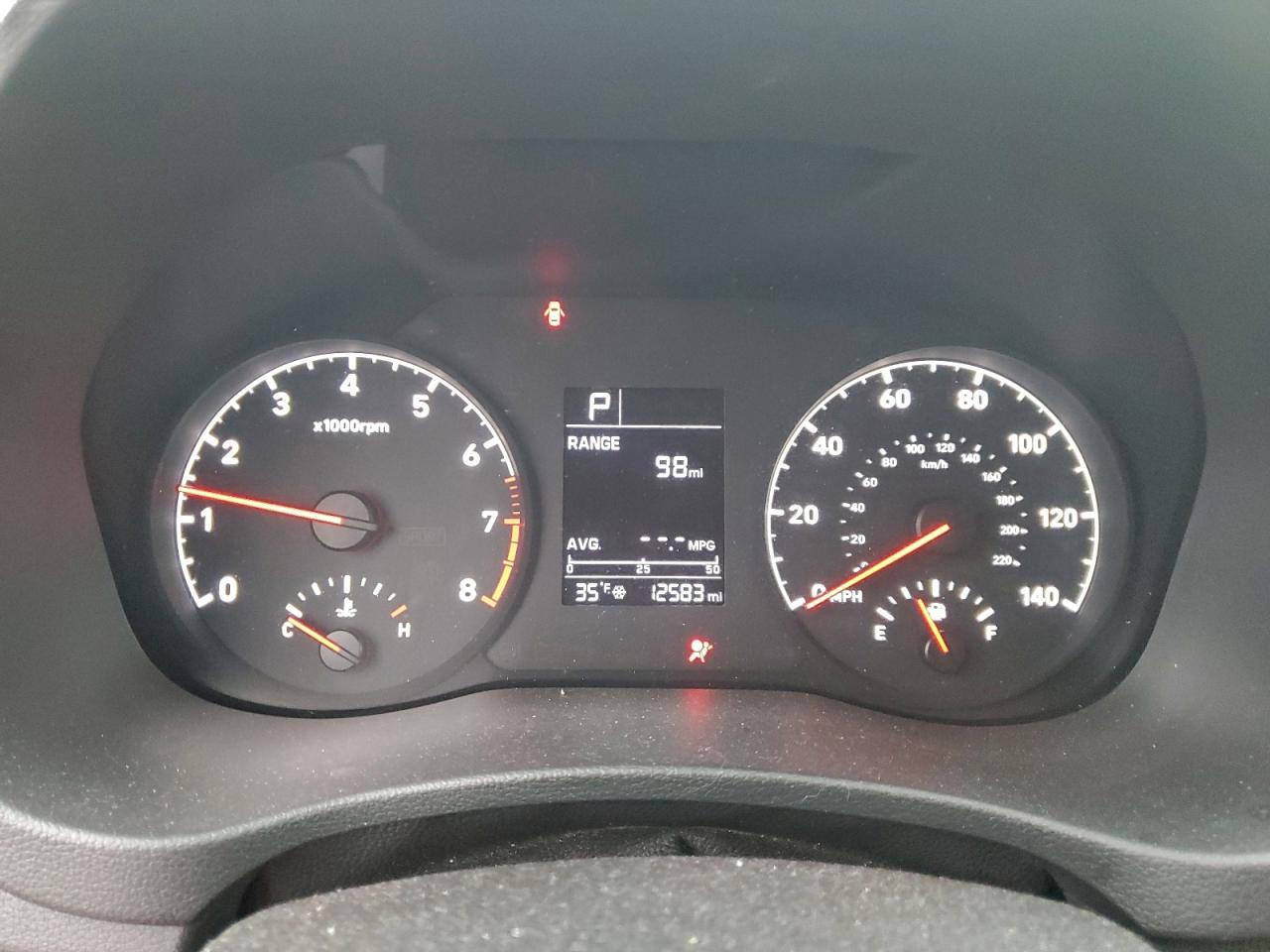 Hyundai ACCENT Se Image 9