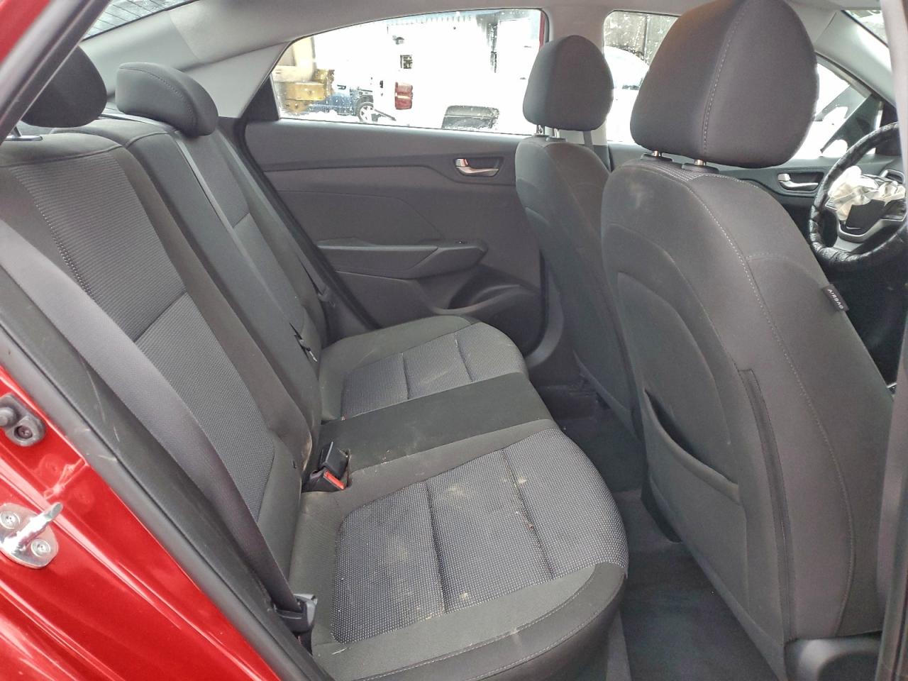 Hyundai ACCENT Se Image 10