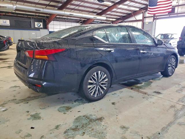 Nissan Altima Sv Image 3