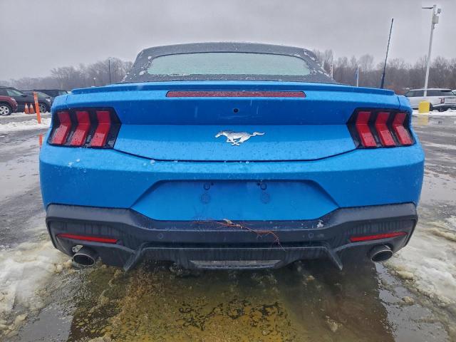 Ford Mustang Image 5