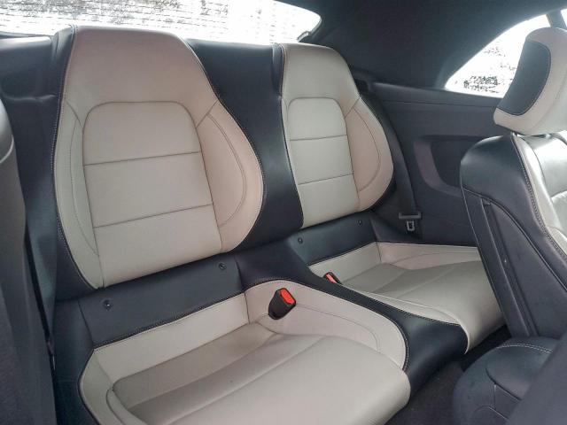 Ford Mustang Image 7