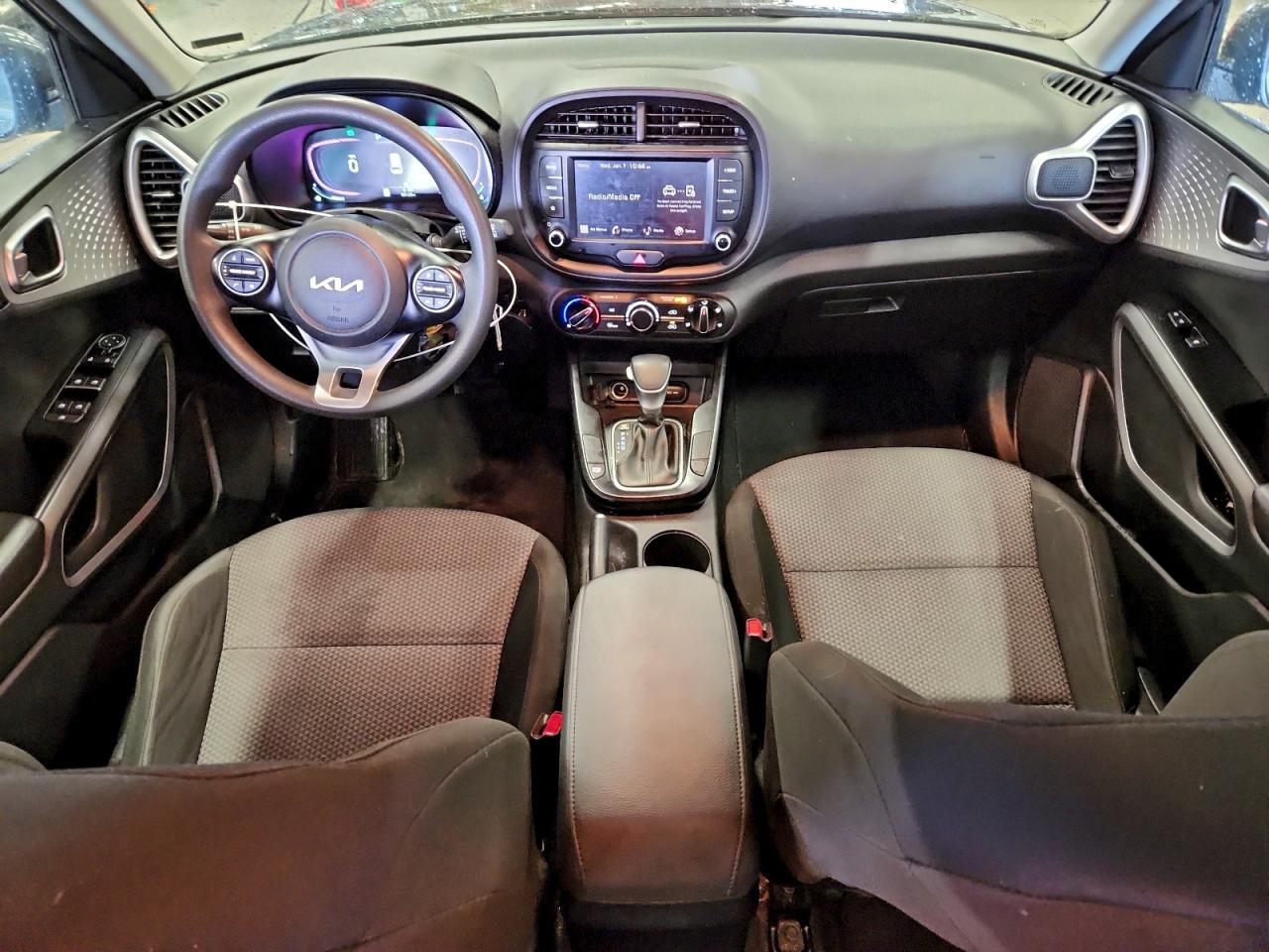 Kia Soul Lx Image 3