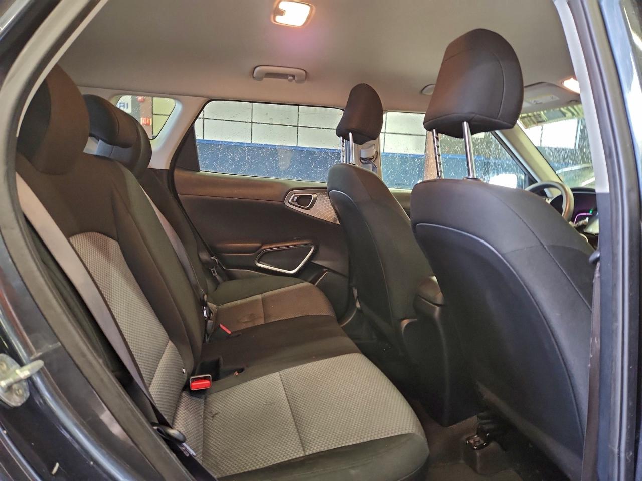 Kia Soul Lx Image 12