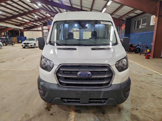 Ford Transit T-250 Image 6