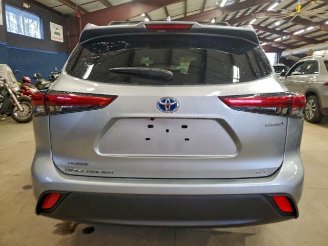 Toyota Highlander Hybrid Xle Image 7