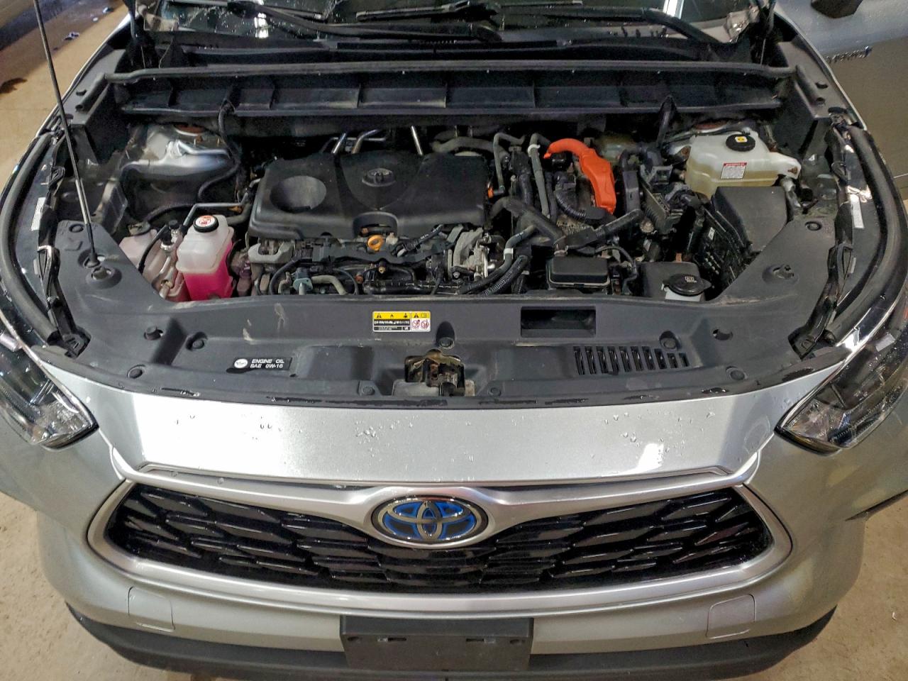 Toyota Highlander Hybrid Xle Image 2