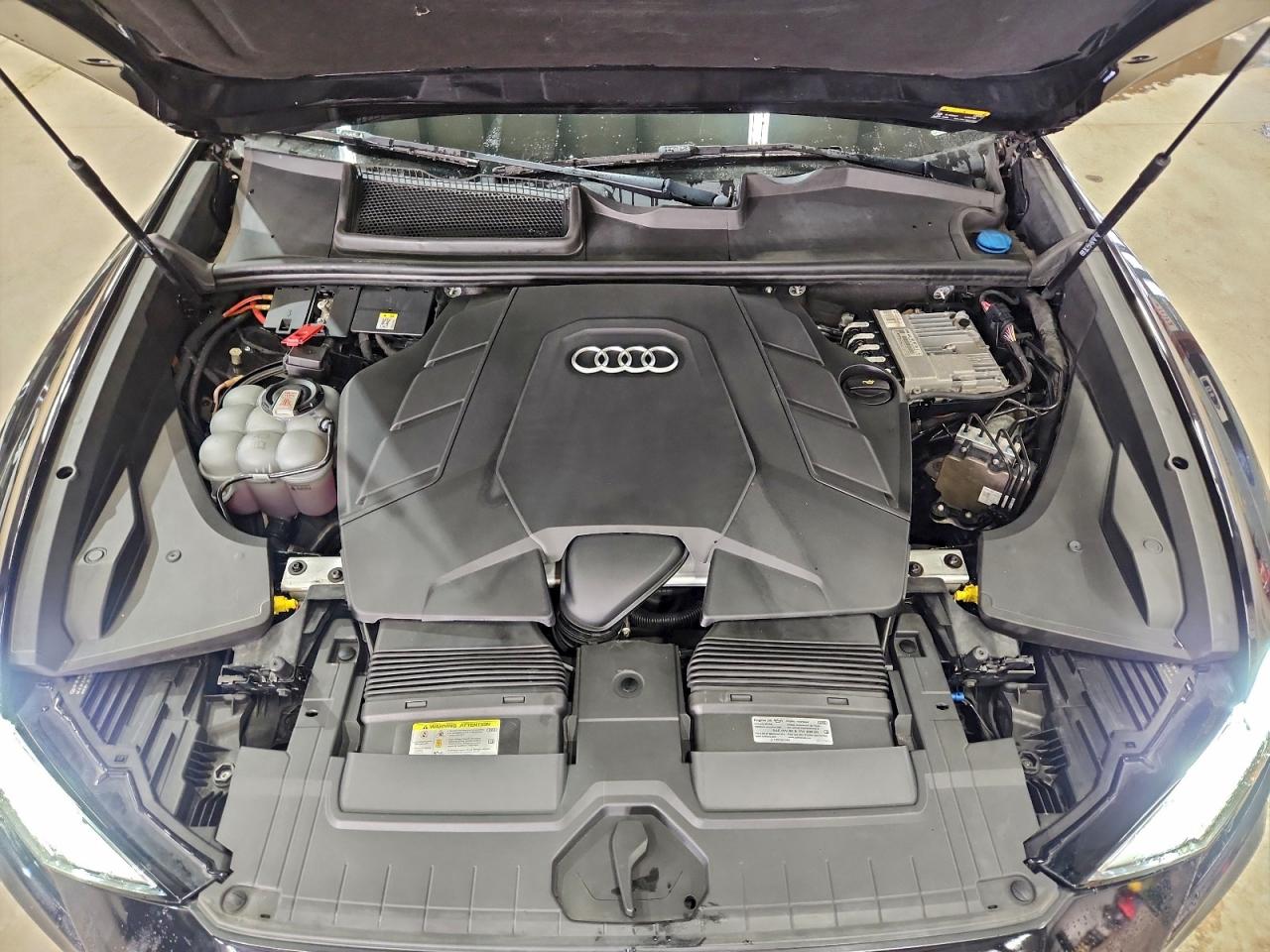 Audi Q8 Premium Plus S-line Image 9