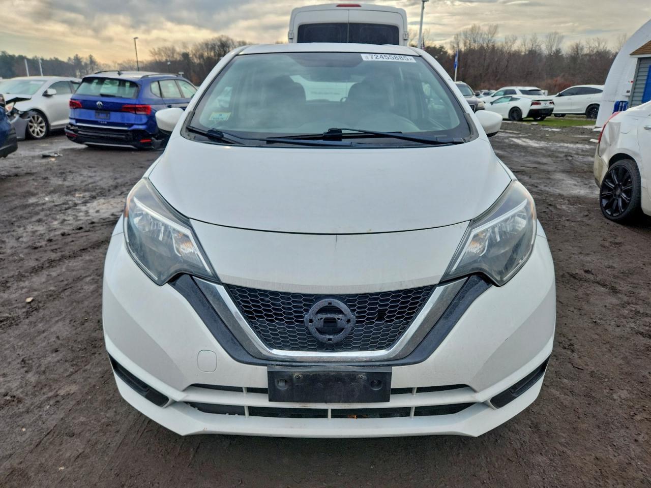 Nissan Versa S Image 8
