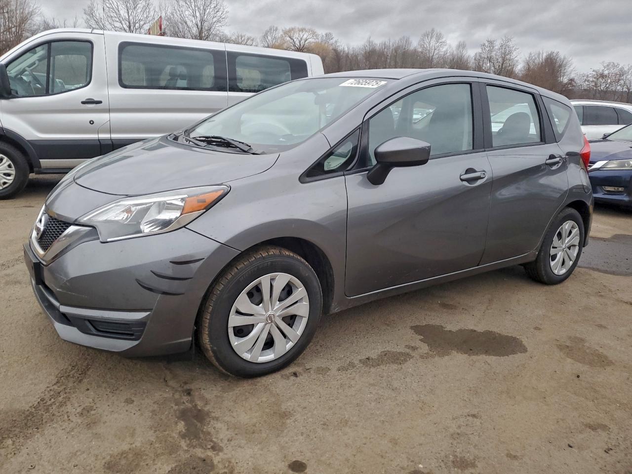 Nissan Versa S Image 1