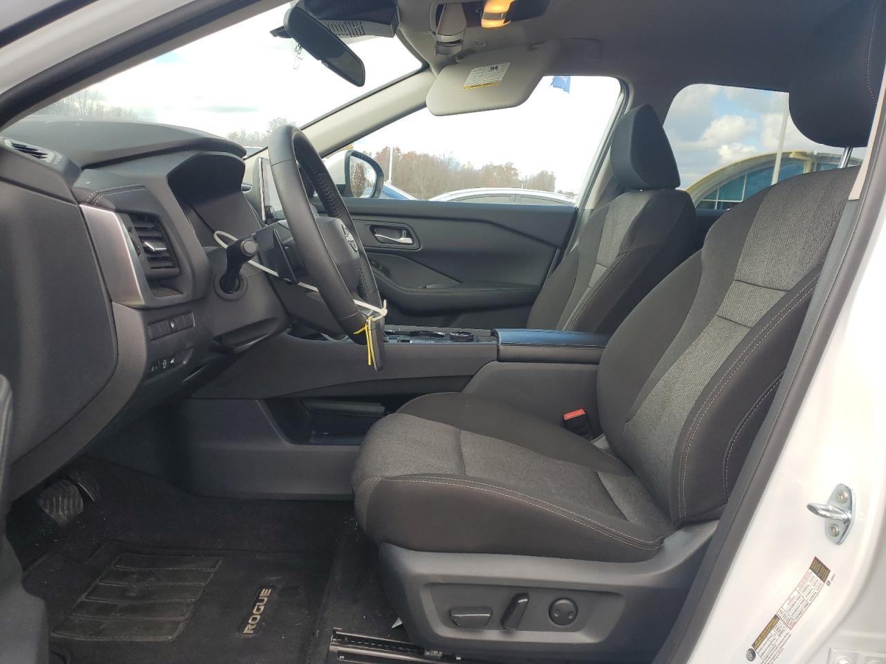 Nissan Rogue Sv Image 7