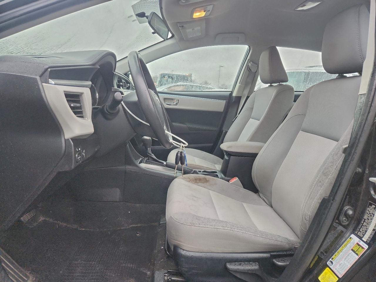 Toyota Corolla L Image 7