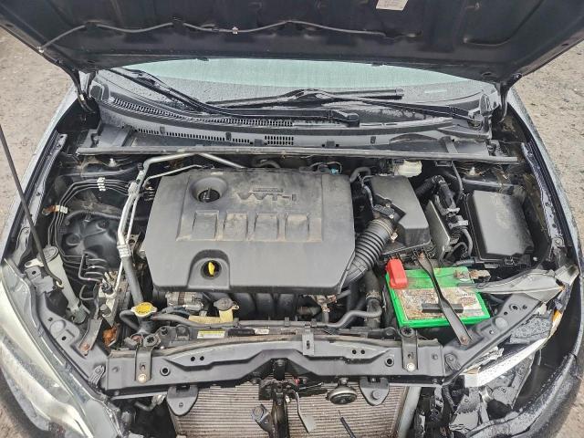 Toyota Corolla L Image 10