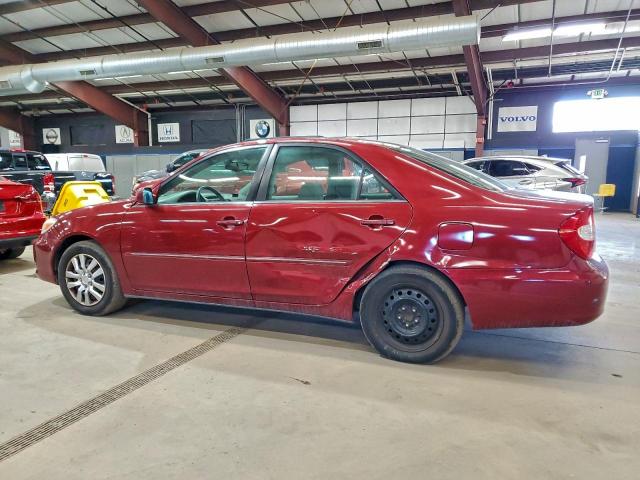 Toyota Camry Le Image 8