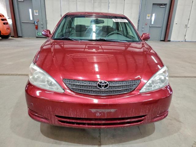 Toyota Camry Le Image 10