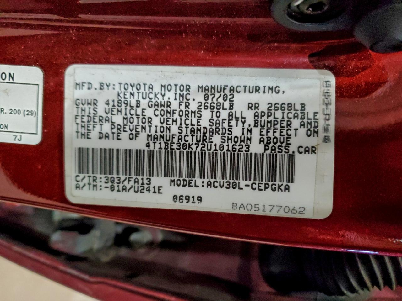 Toyota Camry Le Image 6