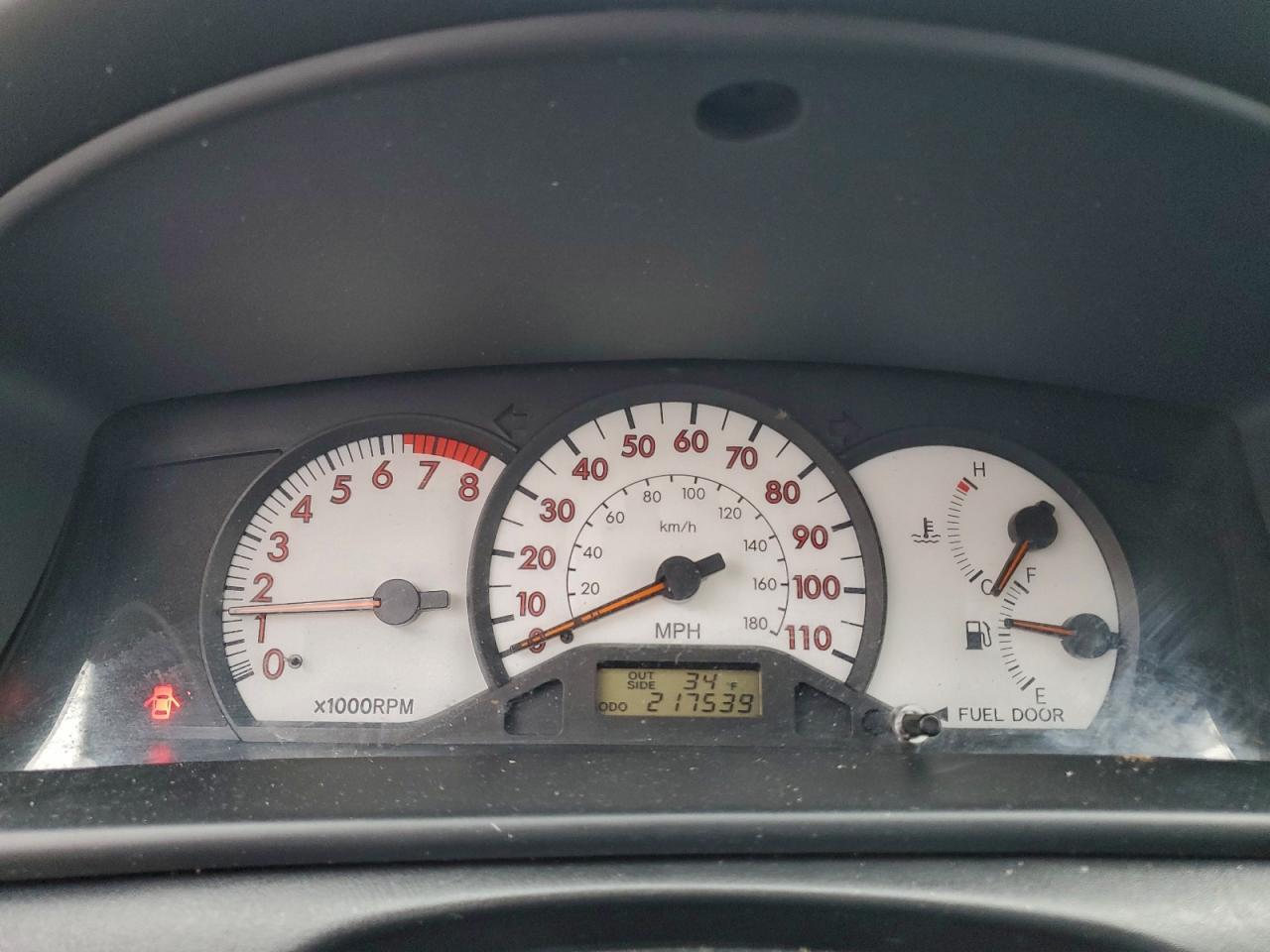 Toyota Corolla Ce Image 9