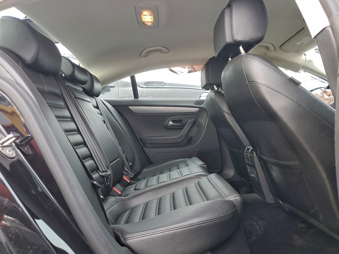 Volkswagen CC Sport Image 9