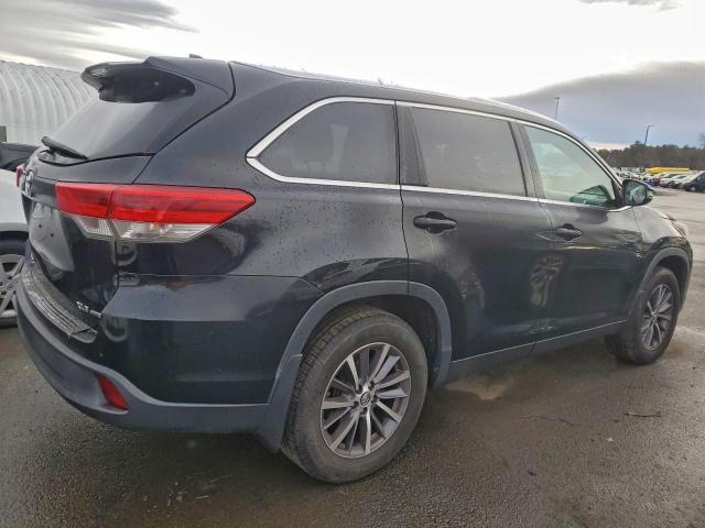 Toyota Highlander Se Image 7