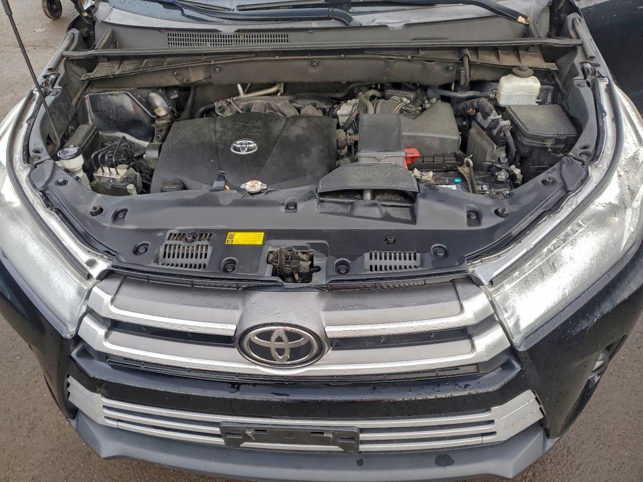 Toyota Highlander Se Image 4