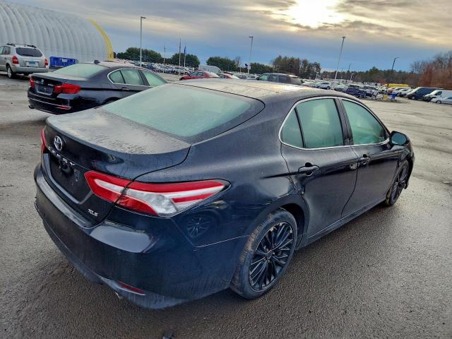 Toyota Camry L Image 5