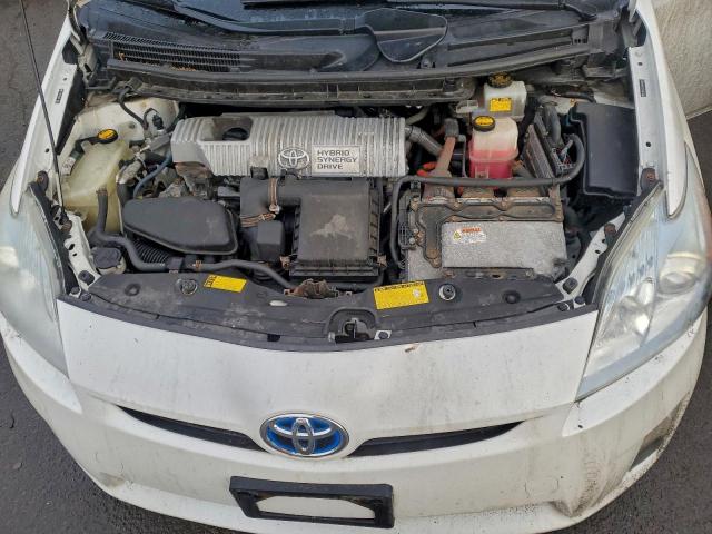 Toyota Prius Image 12