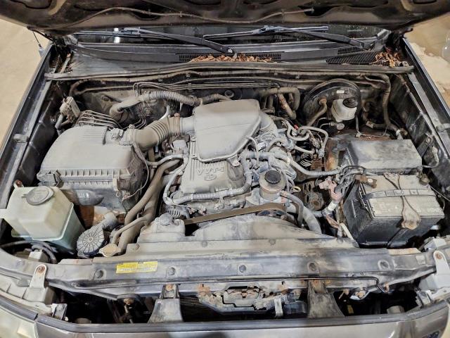 Toyota Tacoma Image 8