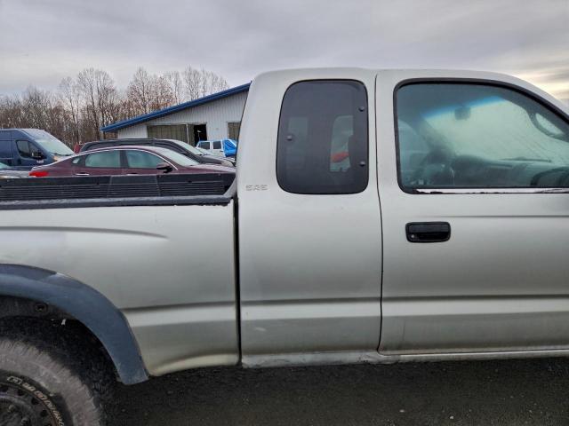 Toyota Tacoma Xtracab Image 12