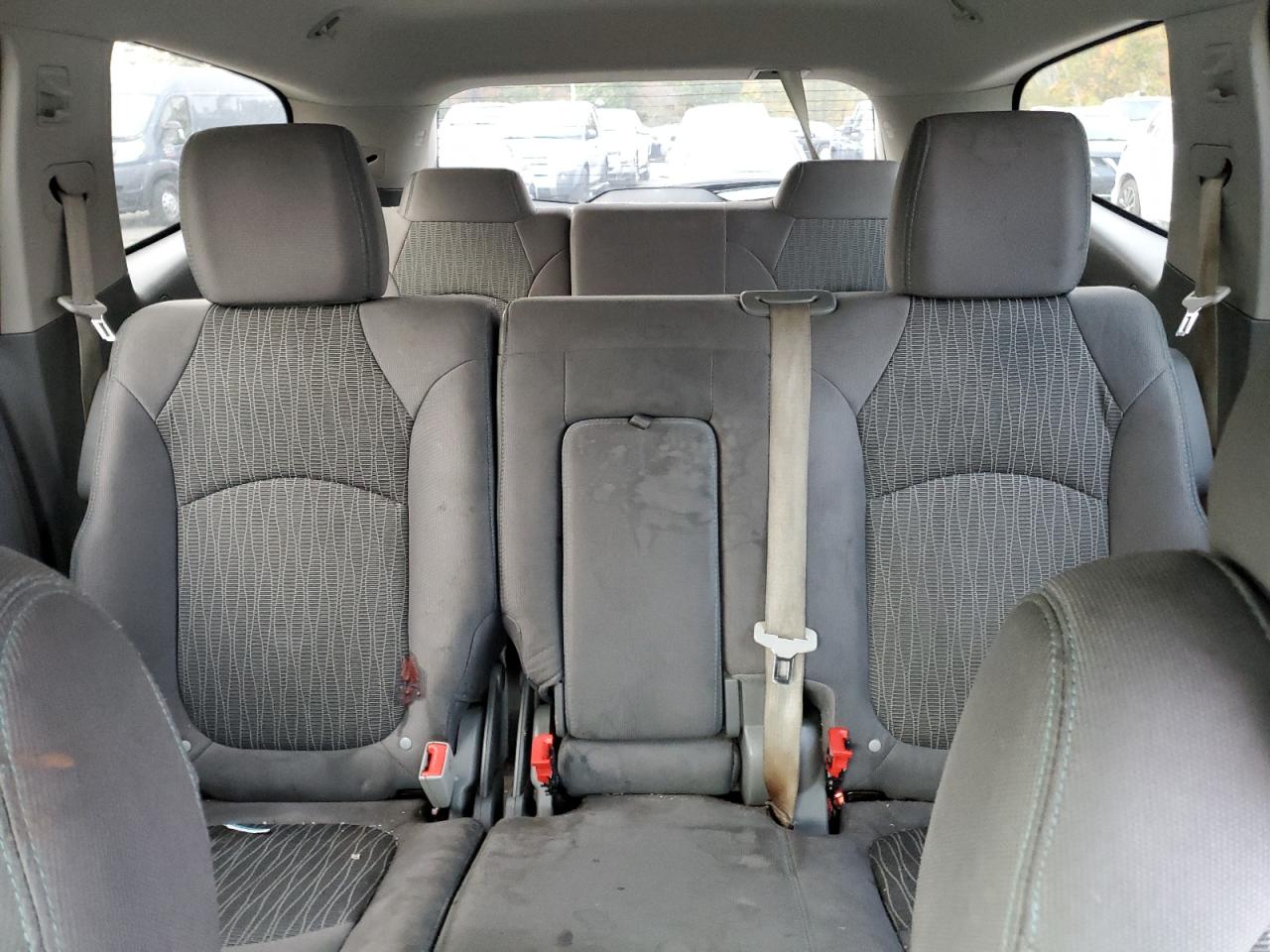 Chev Traverse Ls Image 5